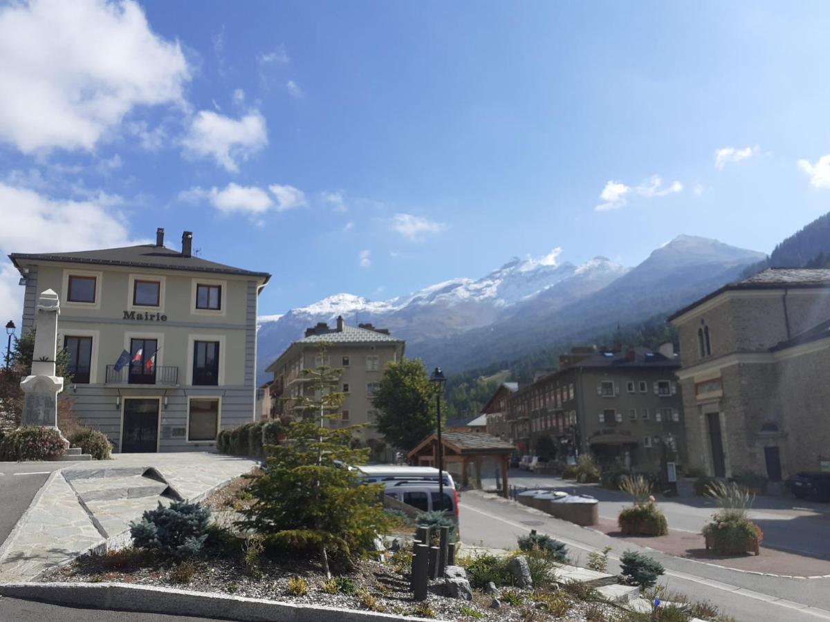 Appartement Chaleureux Avec Wifi De 10 Personnes A Val-Cenis Lanslebourg-Mont-Cenis Exterior photo